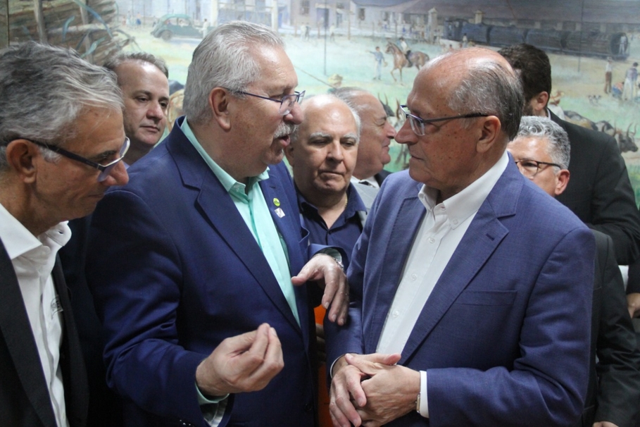 Em reunião com Alckmin, presidente do Sindpd lembra importância do setor de T.I.