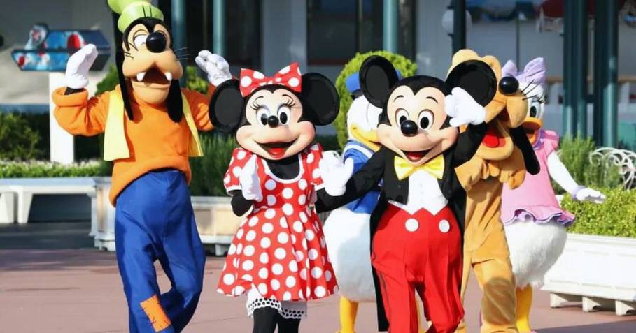 Mickey, Minnie, Donald e Pateta querem se sindicalizar: 
